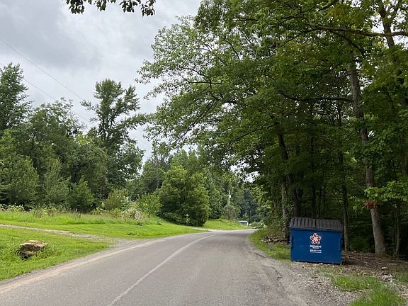 5th image of 843 Logan Hollow Rd