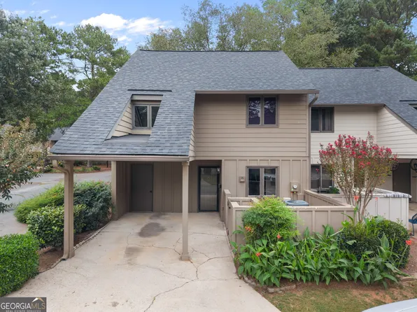915 Cedar Crk S, Marietta, GA 30067