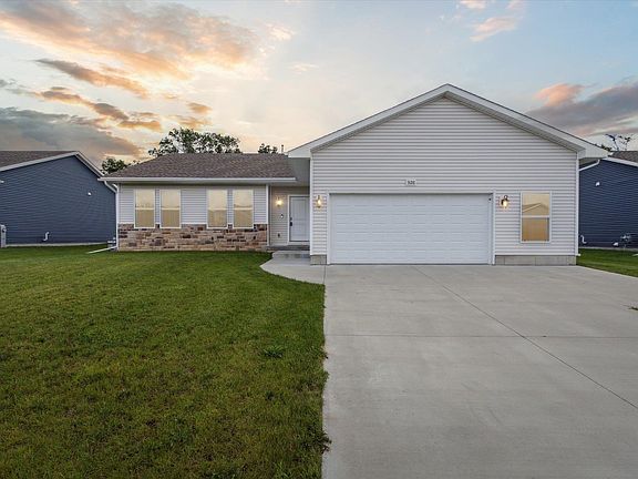 2nd image of 3126 McCann Dr