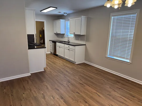 107 SW 1st St APT 2, Bryant, AR 72022