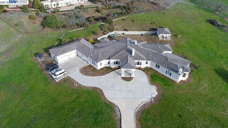 1350 Country Club Dr, Milpitas, CA 95035 | Zillow