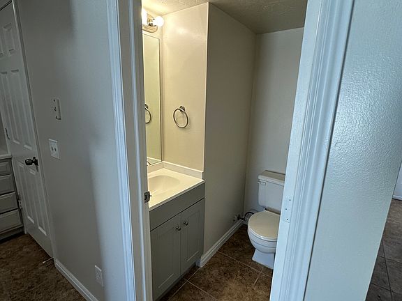 5th image of 665 E Eaglewood Dr APT 35