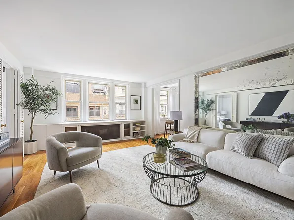 155 E 49th St #10A, New York, NY 10017