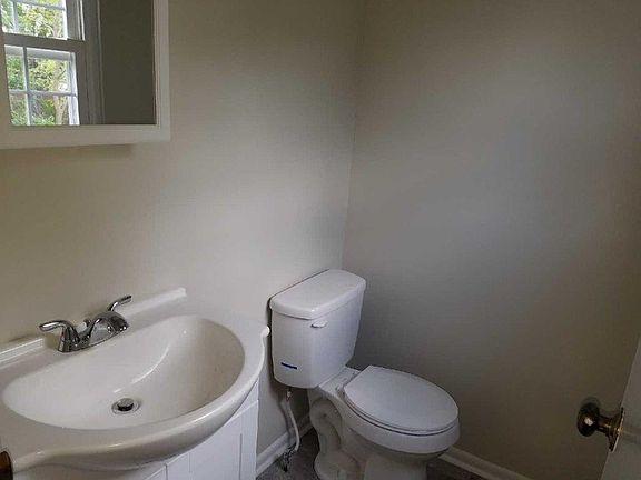 2nd image of 161 E Parkway Dr