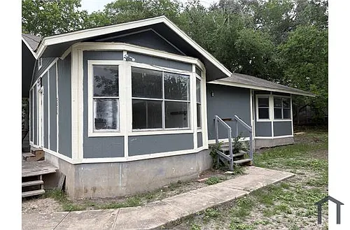 2226 McKinley Ave Photo 1