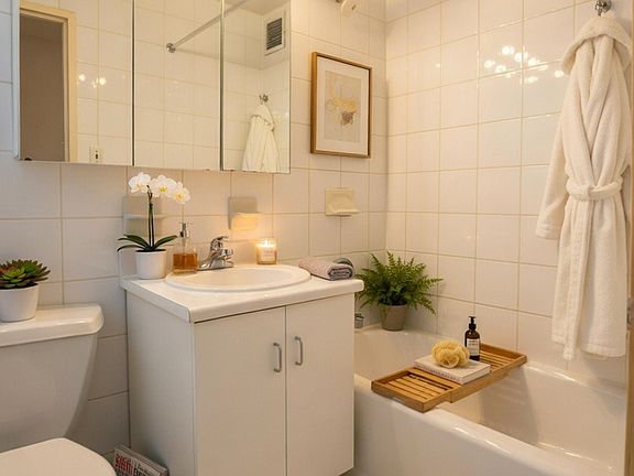 5th image of 97 5th Ave APT 3C
