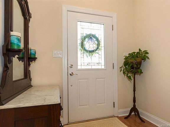 2nd image of 110 Sherman Oaks Ln #17