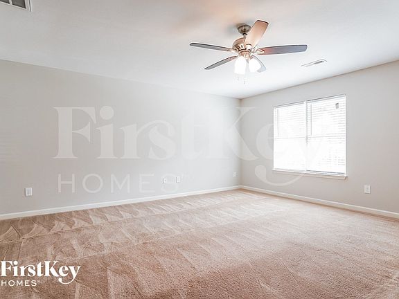 3rd image of 5429 Sky Hill Dr