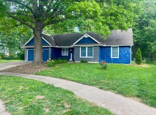 10709 W 96th Ter, Overland Park, KS 66214