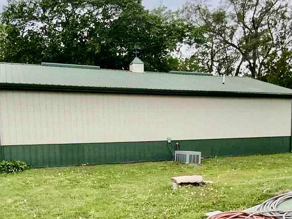 5th image of 691 N 12th Rd