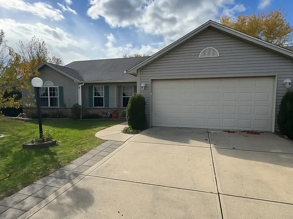 17702 Windwood Cir, Westfield, IN 46074