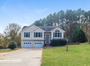 195 Mills Dr, Covington, GA 30016
