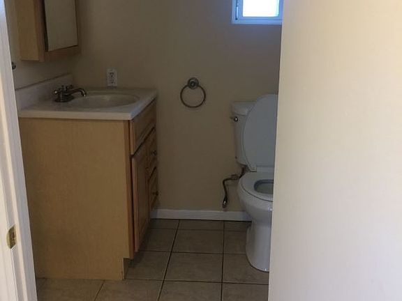 3rd image of 10345 Jardine Ave
