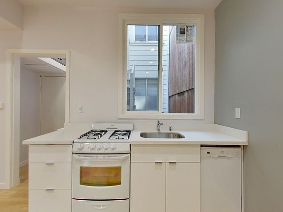 5th image of 530 Scott St APT 6