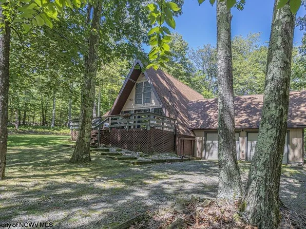 145 Aster Cir, Terra Alta, WV 26764