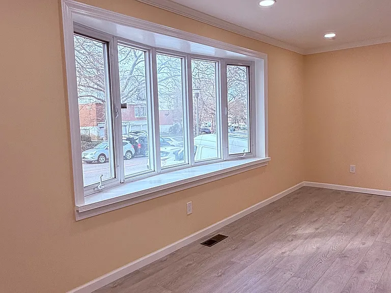 460 Parlin St #1 — Photo 5