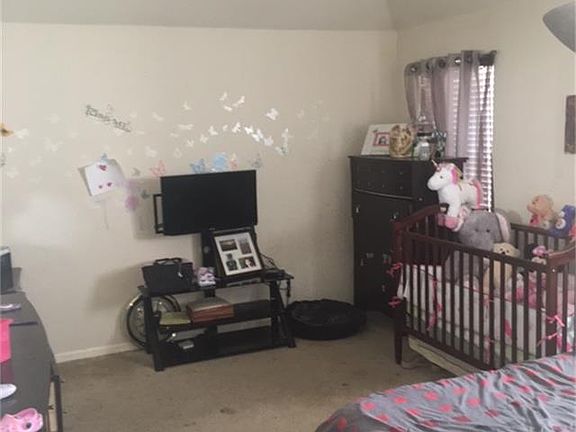 3rd image of 7624 Jonathon Ct