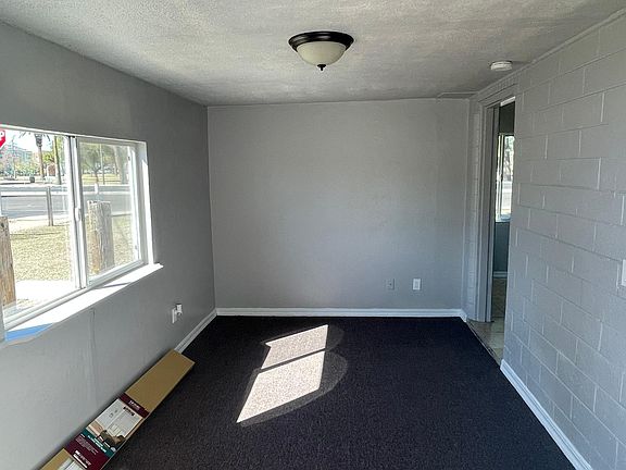 5th image of 606 E Pepper Pl