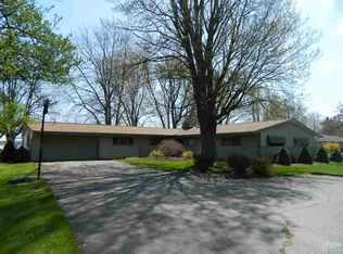 907 Glee Miner Dr, Warsaw, IN 46580