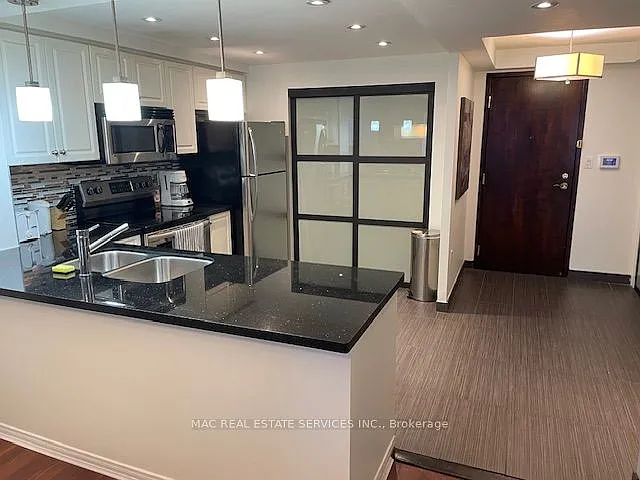 28 Hollywood Ave #1510