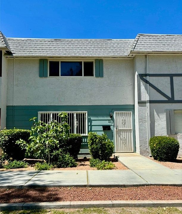 1st image of 223 Greenbriar Townhouse Way #Townhouse