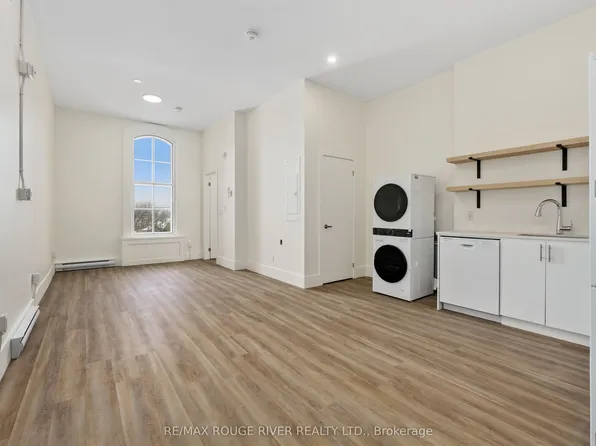 29A King St E #204, Cobourg, ON K9A 1M6