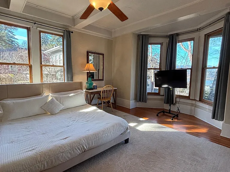 706 Sherman Ave #1 — Photo 4