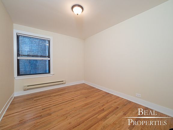 3rd image of 635 W Barry Ave #635101