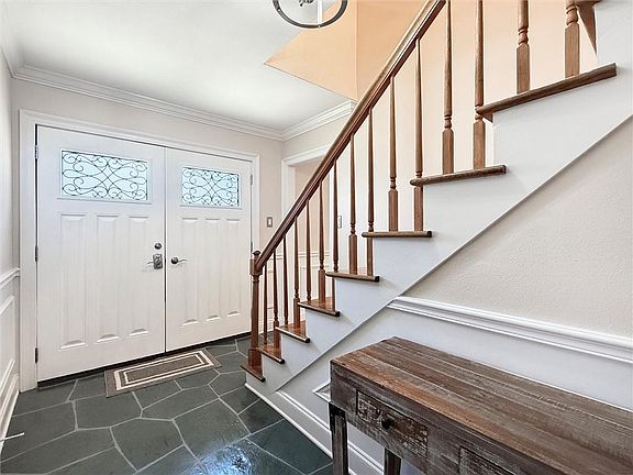 2nd image of 60 Gelpi Ave
