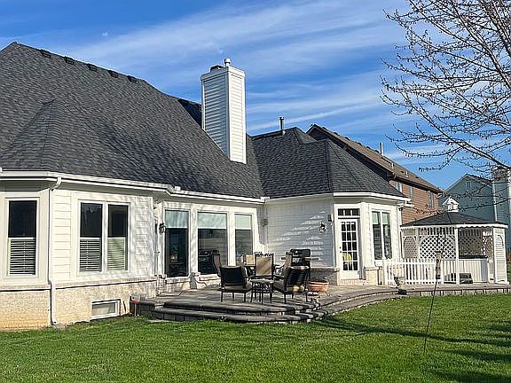 4th image of 599 Winding River Ct