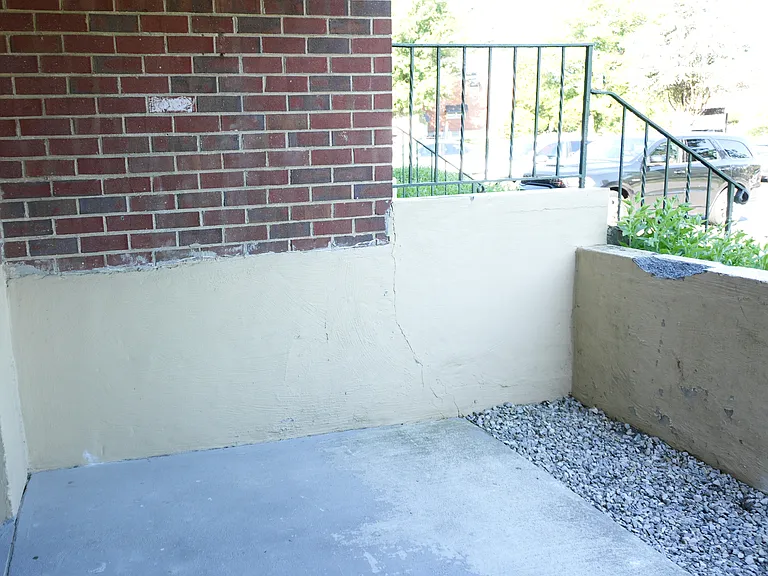 Edmondson Park Apartments — Photo 31