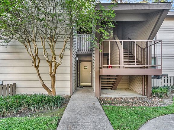 2nd image of 12900 Walden Rd APT 111A