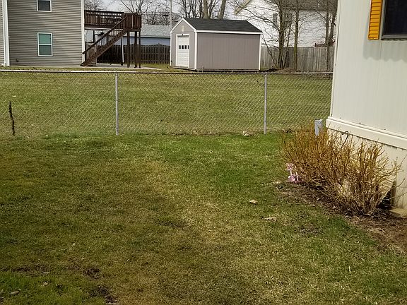 3rd image of 9414 Cayuga Dr Lot 28