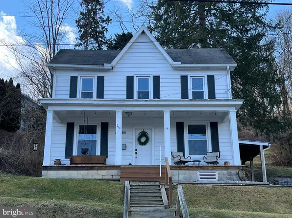214 S Logan Blvd, Burnham, PA 17009