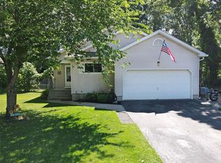 17 Kathleen Cres, Coram, NY 11727