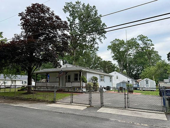 2nd image of 1103 Hunter Blvd
