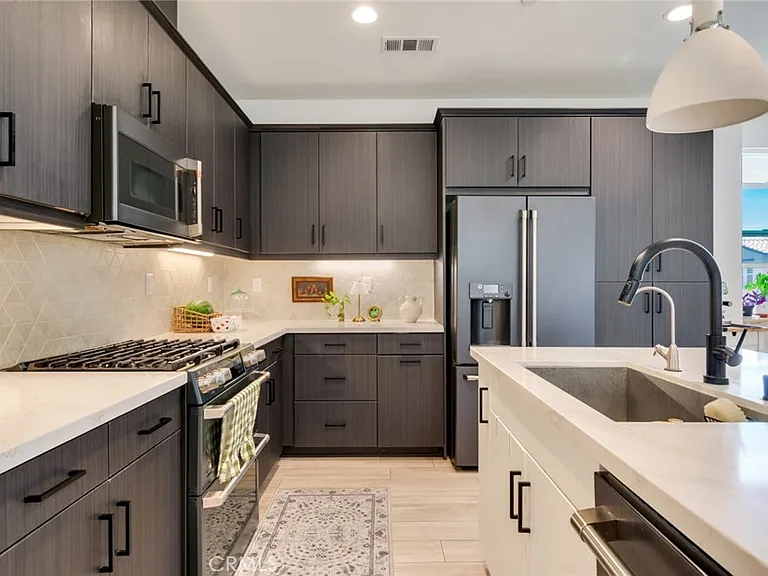 26149 Park Ave #53 — Photo 11