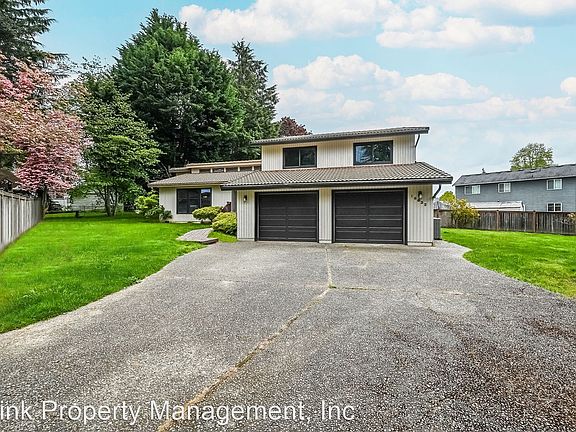 2nd image of 16832 Ambaum Blvd S
