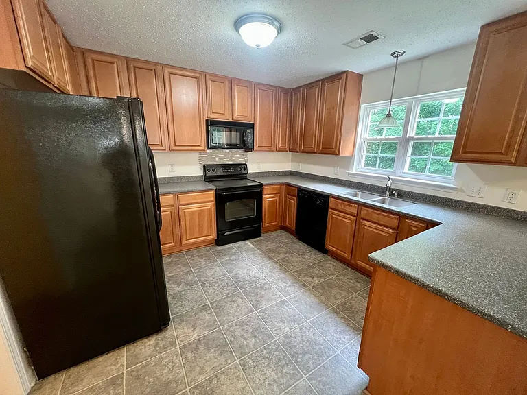 310 Wintergreen Rd — Photo 11