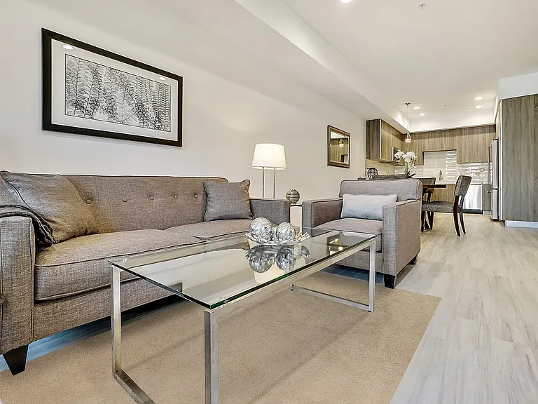 Residences at Village Walk — Photo 34