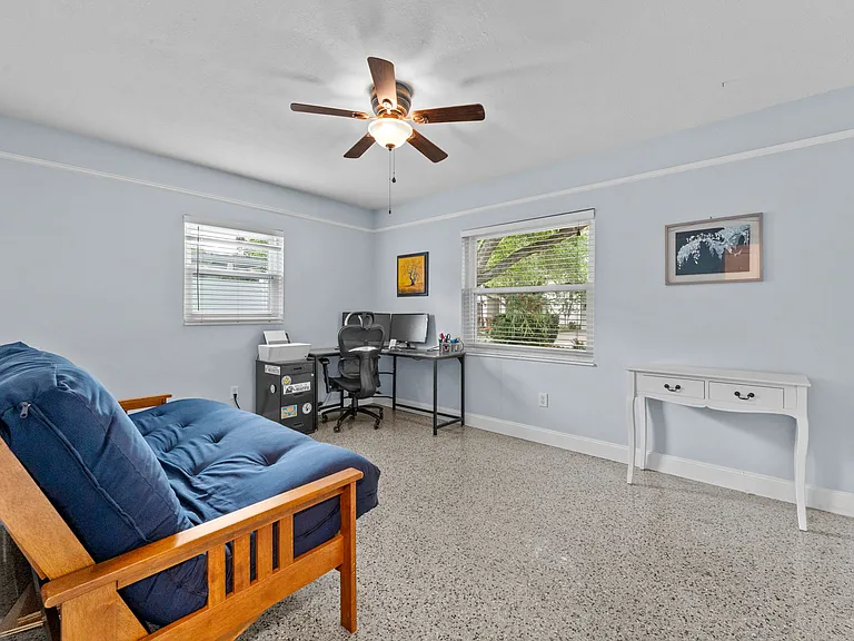 3910 W Vasconia St — Photo 12