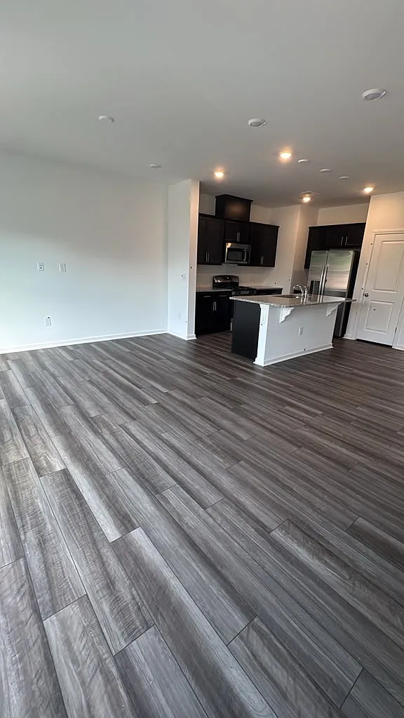 3 bed, 1437 sqft, $1,595 — Photo 2