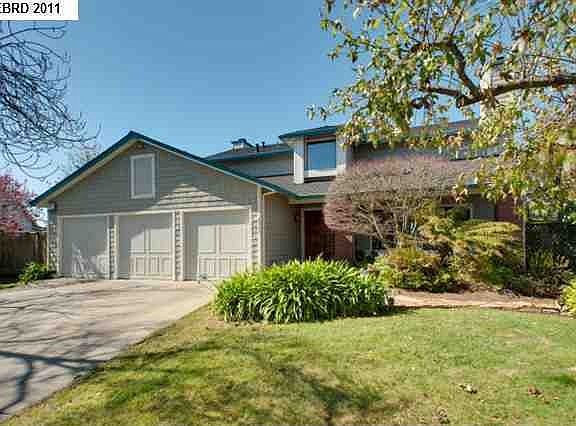 2nd image of 4317 Saint Cloud Ct