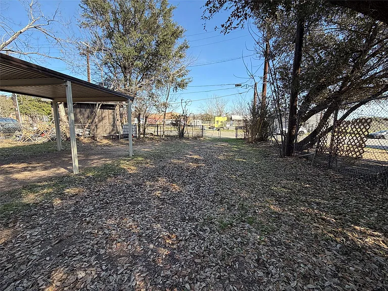 1505 Robert Weaver Ave — Photo 4