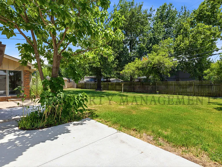 8115 E Mockingbird St — Photo 6