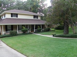 1804 Hollybrook Dr, Nacogdoches, TX 75965
