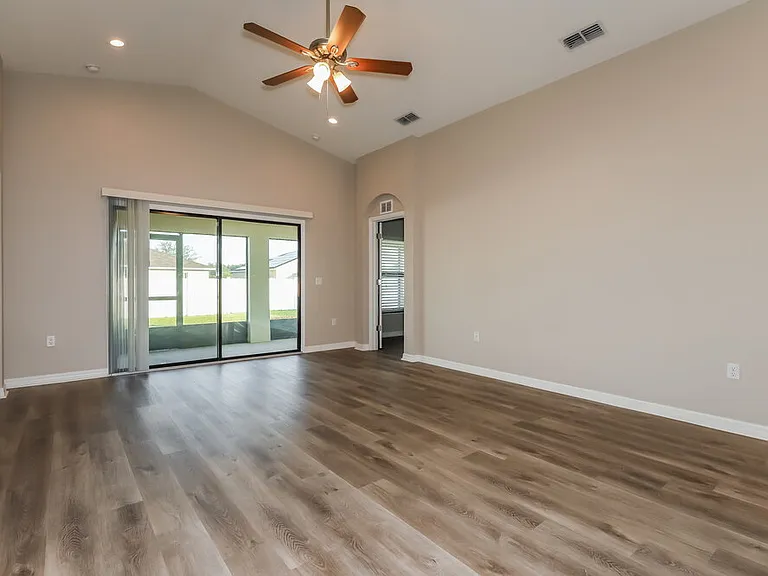 1817 James Towne Ln — Photo 3