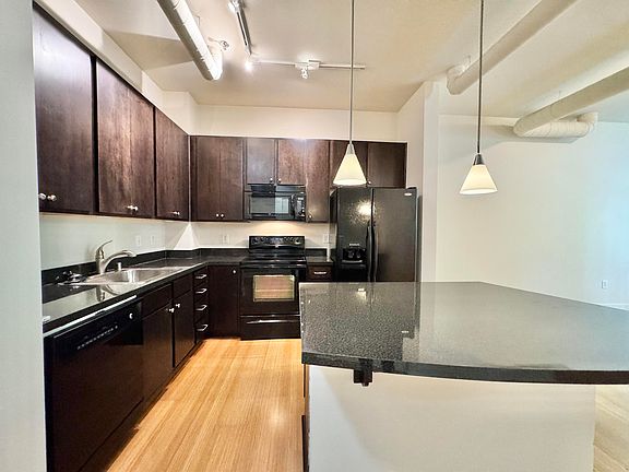 4th image of 220 Cedar St APT 108