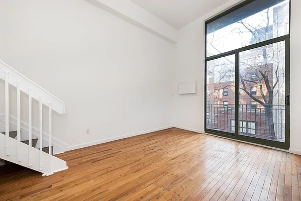 Rented by Bold New York | media 11