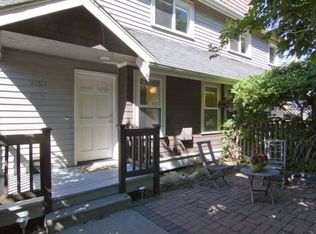 2827 Prosch Ave W, Seattle, WA 98119